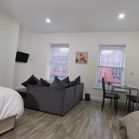 Апартаменты Cosy Studio In Liverpool City Centre Экстерьер фото