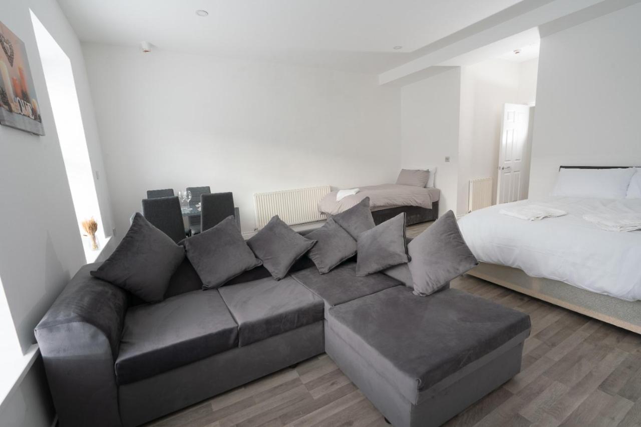 Апартаменты Cosy Studio In Liverpool City Centre Экстерьер фото